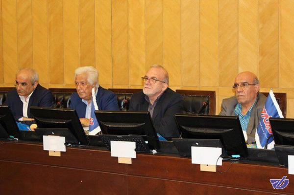 بررسی چالشهای صنعت خودرویی کشور در مجلس