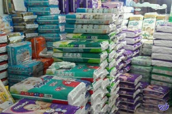 وقتی برای خرید پوشک به در و دیوار میزنند