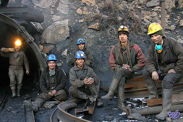 بیشتر کارگران زیر خط فقر زندگی می‌کنند