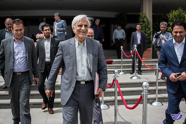 بازی "ادغام و تفکیک" به راه انداختهاند!