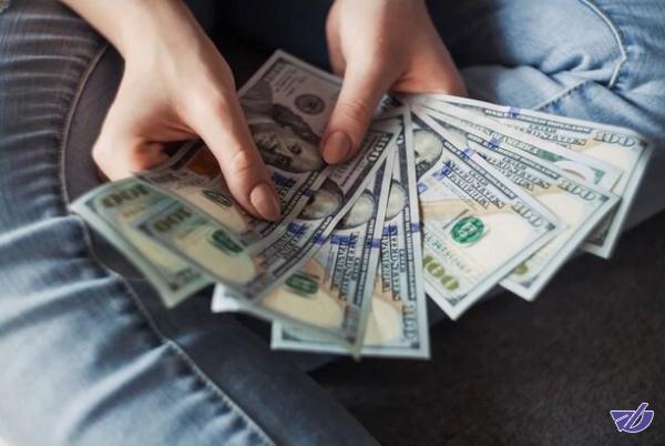 تقویت دلار در برابر همه ارزها