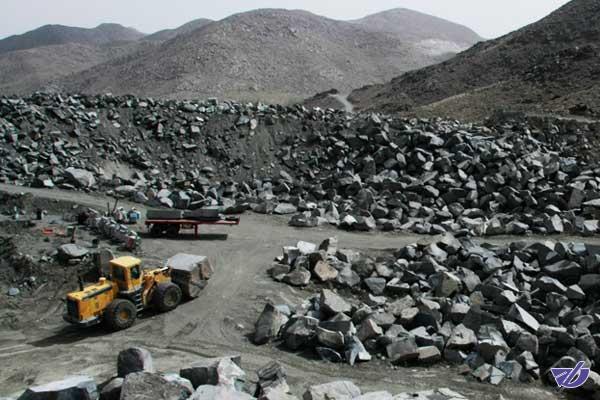 عوارض صادرات سنگ‌آهن سرمایه‌گذاران را فراری می‌دهد