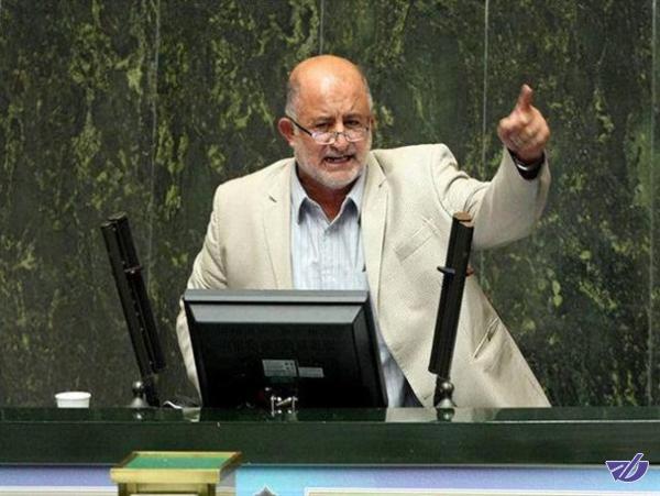 قاضیپور: آقای لاریجانی شما به خاطر تعامل با دولت خودکشی سیاسی هم میکنید