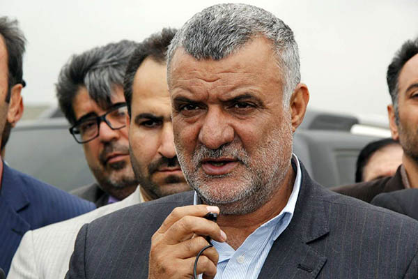 کاشت گیاه و آبرسانی با هدف مقابله با ریزگردها