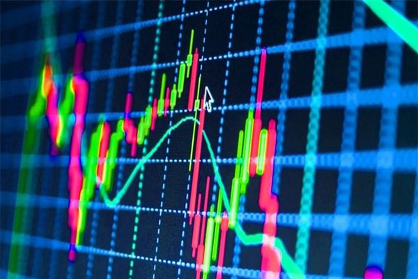 ۵۰ شرکت و چهار بانک به بازار سهام بازگشتند