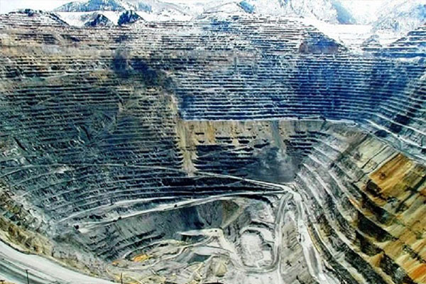 "فاسمین" در مزایده عرضه خاک روی در بورس کالا شرکت کرد