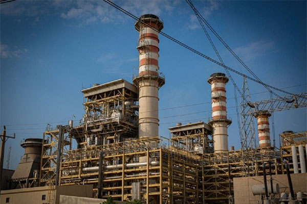 توقف یکی از واحدهای نیروگاه " آبادا " به دلیل تعمیرات