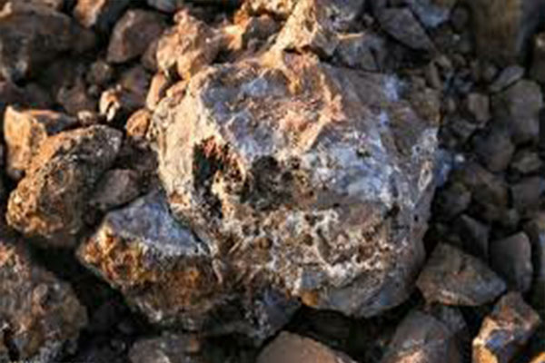 سنگ آهنی‌ها به جمع سیمانی می‌پیوندند